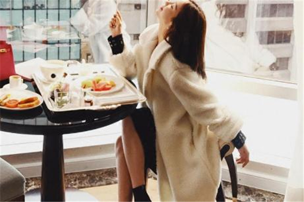 今年流行什么版型大衣 這三款一定要買 今年流行什么版型大衣 這三款一定要買