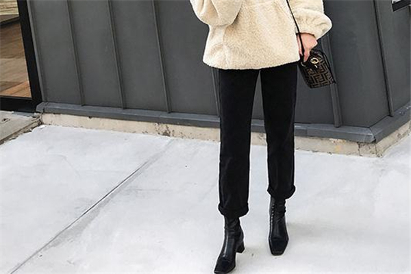 靴子會(huì)越穿越大嗎 和皮質(zhì)有關(guān) 靴子會(huì)越穿越大嗎 和皮質(zhì)有關(guān)