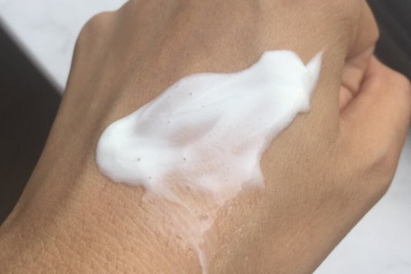 cpb洗面奶是氨基酸嗎 屬于皂基潔面產品 cpb洗面奶是氨基酸嗎 屬于皂基潔面產品