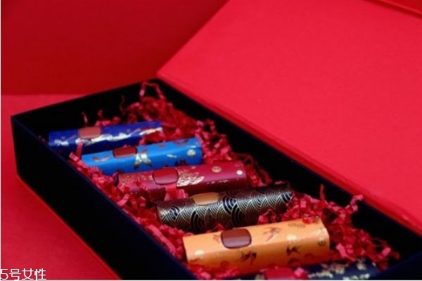 故宮口紅色號(hào) 歐萊雅故宮聯(lián)名口紅 故宮口紅色號(hào) 歐萊雅故宮聯(lián)名口紅