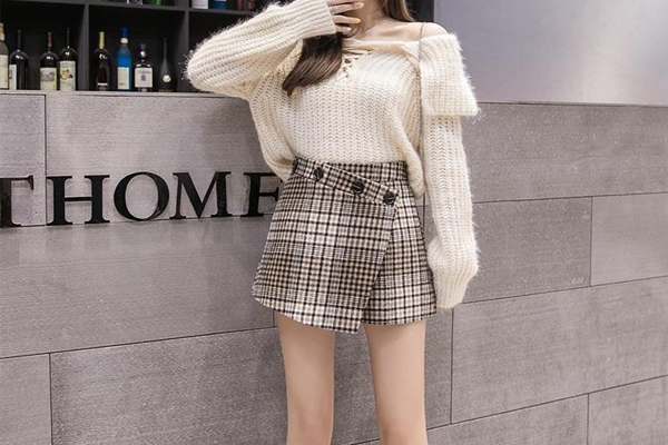 冬天裙子怎么搭配上衣 這么穿不怕冷還顯高 冬天裙子怎么搭配上衣 這么穿不怕冷還顯高