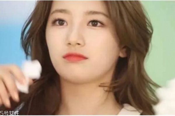 小眼睛怎么化妝眼睛顯得大 教你眼妝怎么畫顯眼睛大 小眼睛怎么化妝眼睛顯得大 教你眼妝怎么畫顯眼睛大