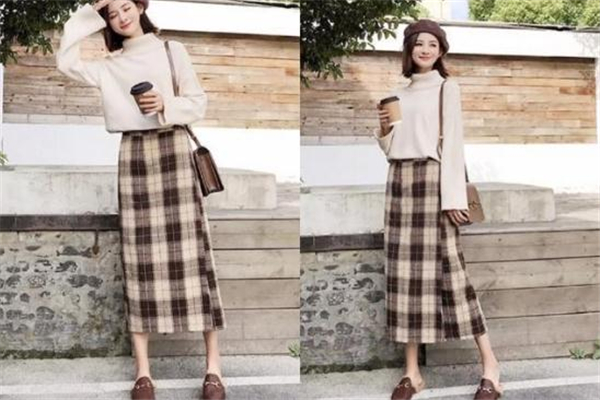 格子半身裙配什么上衣 毛衣是最佳搭檔 格子半身裙配什么上衣 毛衣是最佳搭檔