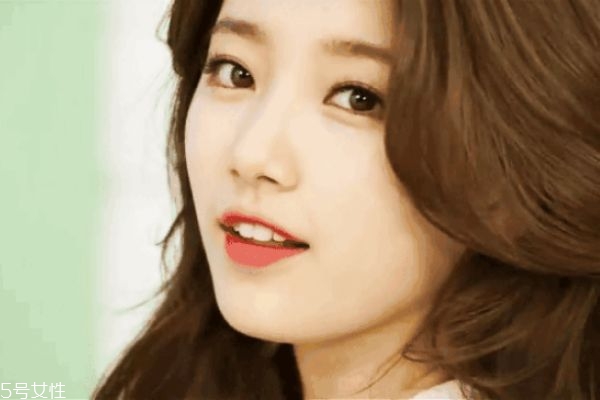 小眼睛怎么化妝眼睛顯得大 教你眼妝怎么畫顯眼睛大 小眼睛怎么化妝眼睛顯得大 教你眼妝怎么畫顯眼睛大