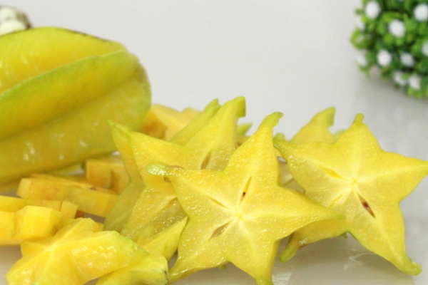 楊桃一天吃多少個(gè) 少吃為宜 楊桃一天吃多少個(gè) 少吃為宜