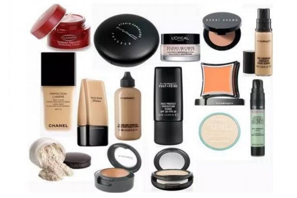 化妝的順序是什么 化妝時(shí)應(yīng)注意 化妝的順序是什么 化妝時(shí)應(yīng)注意