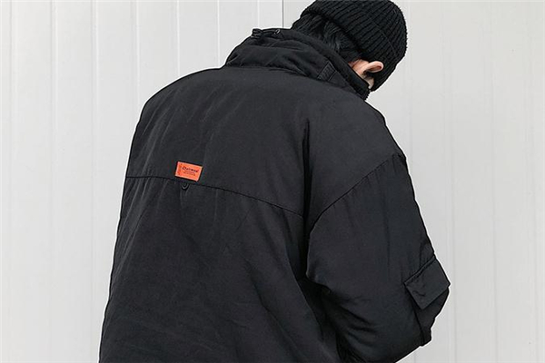 防寒服和羽絨服哪個(gè)好 兩者有這些區(qū)別 防寒服和羽絨服哪個(gè)好 兩者有這些區(qū)別