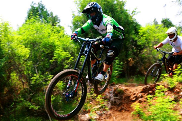 騎行服怎么挑選 認(rèn)準(zhǔn)這些細(xì)節(jié) 騎行服怎么挑選 認(rèn)準(zhǔn)這些細(xì)節(jié)