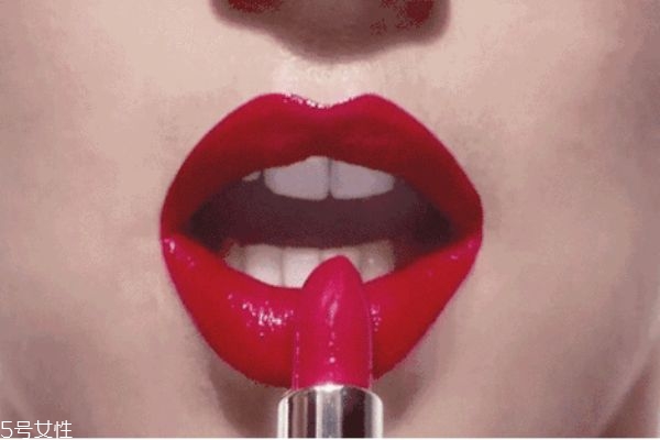 化妝的順序是什么 化妝時(shí)應(yīng)注意 化妝的順序是什么 化妝時(shí)應(yīng)注意