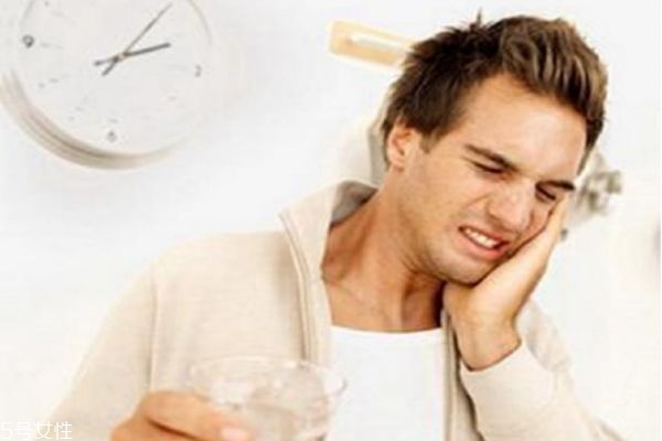 有助于緩解牙齒疼痛的快速辦法 有助于緩解牙齒疼痛的快速辦法