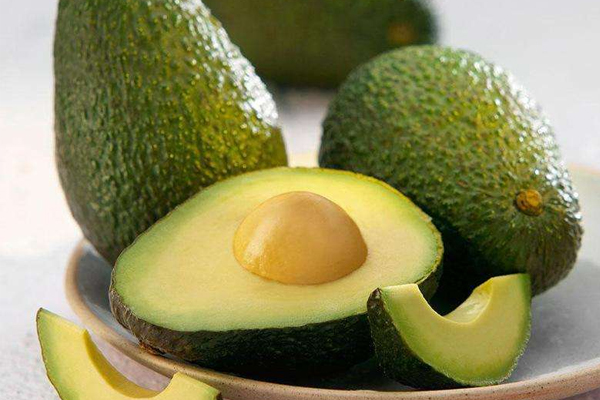 牛油果進(jìn)口和國產(chǎn)哪個好 牛油果進(jìn)口和國產(chǎn)怎么區(qū)分