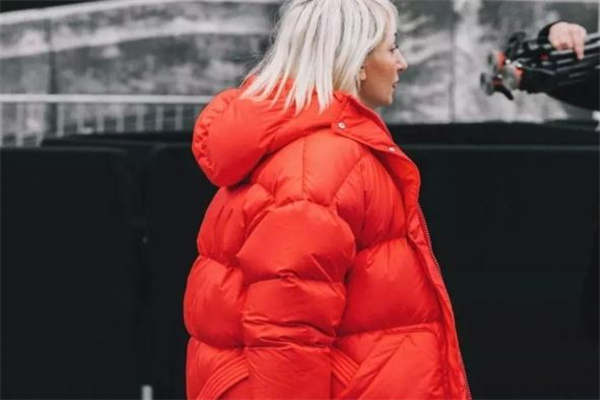 嘉年華紅是什么顏色 2019最顯白流行色 嘉年華紅是什么顏色 2019最顯白流行色