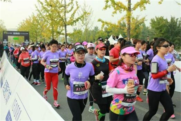 跑半馬可以帶手機(jī)嗎 沒(méi)有嚴(yán)格規(guī)定 跑半馬可以帶手機(jī)嗎 沒(méi)有嚴(yán)格規(guī)定