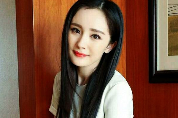 頭發(fā)像稻草一樣怎么辦 先弄懂缺水還是缺油 頭發(fā)像稻草一樣怎么辦 先弄懂缺水還是缺油