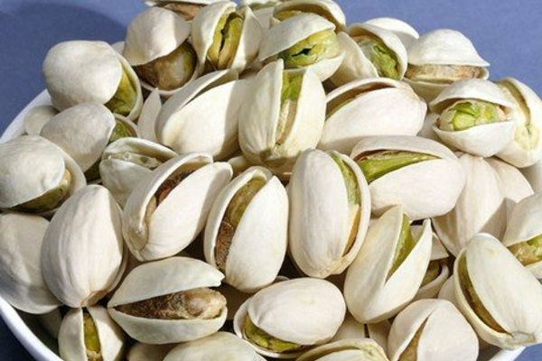 開(kāi)心果是自己開(kāi)口的嗎 成熟后自動(dòng)裂開(kāi) 開(kāi)心果是自己開(kāi)口的嗎 成熟后自動(dòng)裂開(kāi)