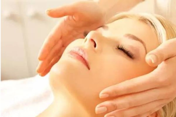 怎么擦護膚品促進吸收 如何促進護膚品吸收 怎么擦護膚品促進吸收 如何促進護膚品吸收