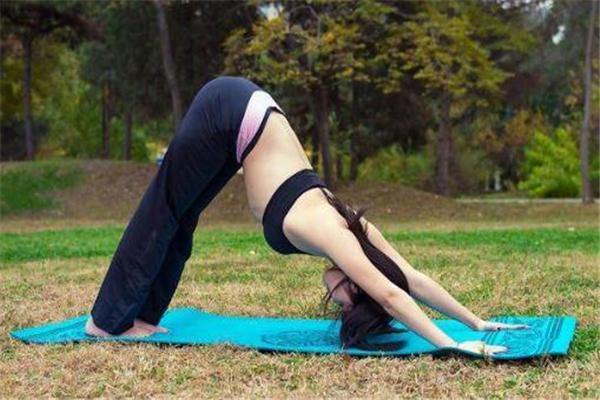 陰瑜伽適合什么時(shí)候做 晚上效果更好 陰瑜伽適合什么時(shí)候做 晚上效果更好