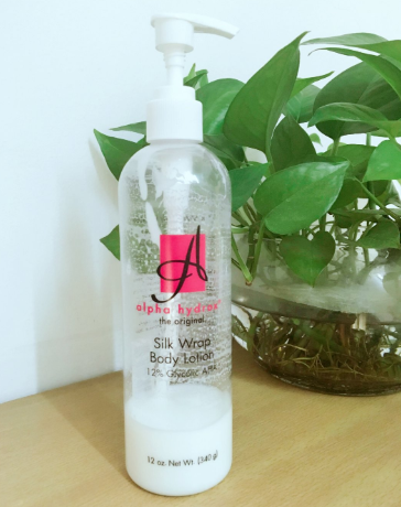 身上長(zhǎng)痘痘用什么乳液好 身體痘適合的乳液推薦 身上長(zhǎng)痘痘用什么乳液好 身體痘適合的乳液推薦