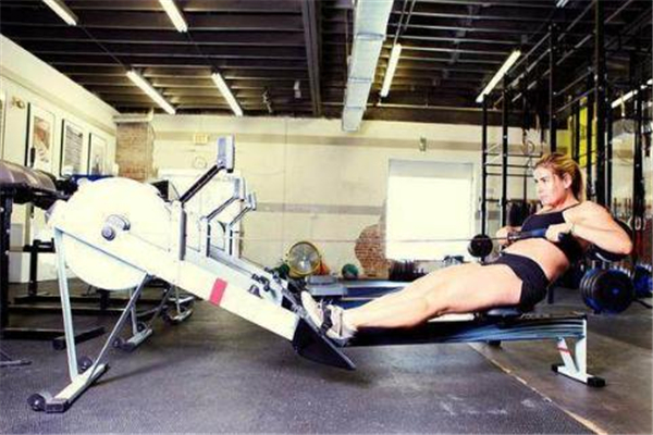 劃船機(jī)可以瘦腿嗎 有瘦腿作用 劃船機(jī)可以瘦腿嗎 有瘦腿作用