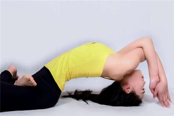 陰瑜伽適合冬天練嗎 注意熱身和保暖 陰瑜伽適合冬天練嗎 注意熱身和保暖