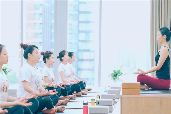 流瑜伽和哈他瑜伽的區(qū)別 有很多不同點 流瑜伽和哈他瑜伽的區(qū)別 有很多不同點