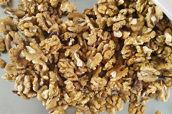 核桃為什么這么干凈 經(jīng)過漂白劑漂白 核桃為什么這么干凈 經(jīng)過漂白劑漂白