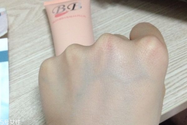 透真bb霜怎么樣 透真bb霜適合膚質(zhì) 透真bb霜怎么樣 透真bb霜適合膚質(zhì)