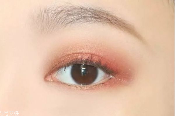 畫眼妝的步驟 大眼妝的畫法步驟圖 畫眼妝的步驟 大眼妝的畫法步驟圖