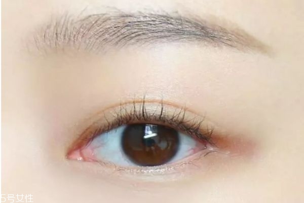 畫眼妝的步驟 大眼妝的畫法步驟圖 畫眼妝的步驟 大眼妝的畫法步驟圖