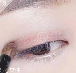 畫眼妝的步驟 大眼妝的畫法步驟圖 畫眼妝的步驟 大眼妝的畫法步驟圖