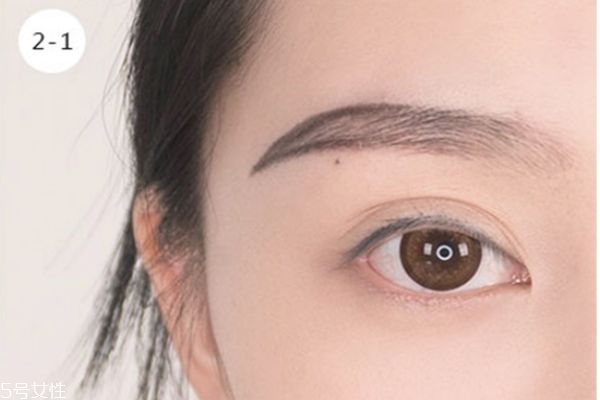 日常大眼妝的畫(huà)法教程 日常大眼妝畫(huà)法 日常大眼妝的畫(huà)法教程 日常大眼妝畫(huà)法