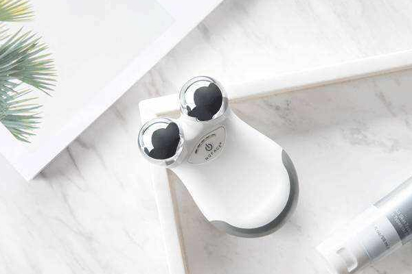 超聲波美容儀和電離子美容儀哪個好 當然前者更好 超聲波美容儀和電離子美容儀哪個好 當然前者更好