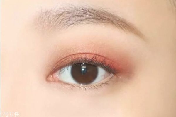 畫眼妝的步驟 大眼妝的畫法步驟圖 畫眼妝的步驟 大眼妝的畫法步驟圖