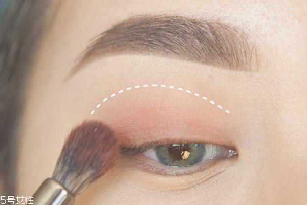 日常大眼妝的畫(huà)法教程 日常大眼妝畫(huà)法 日常大眼妝的畫(huà)法教程 日常大眼妝畫(huà)法