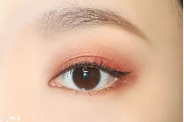 畫眼妝的步驟 大眼妝的畫法步驟圖 畫眼妝的步驟 大眼妝的畫法步驟圖