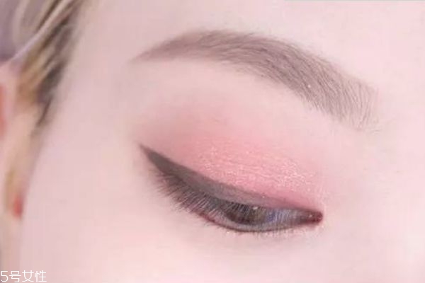 深棕色眼妝怎么畫 眼妝的畫法步驟教程 深棕色眼妝怎么畫 眼妝的畫法步驟教程