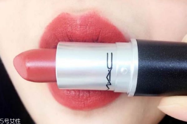 mac小辣椒口紅怎么樣 mac小辣椒口紅干不干 mac小辣椒口紅怎么樣 mac小辣椒口紅干不干