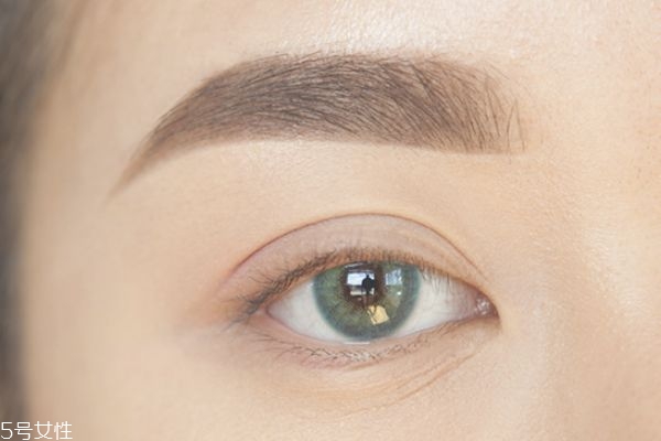 日常大眼妝的畫(huà)法教程 日常大眼妝畫(huà)法 日常大眼妝的畫(huà)法教程 日常大眼妝畫(huà)法