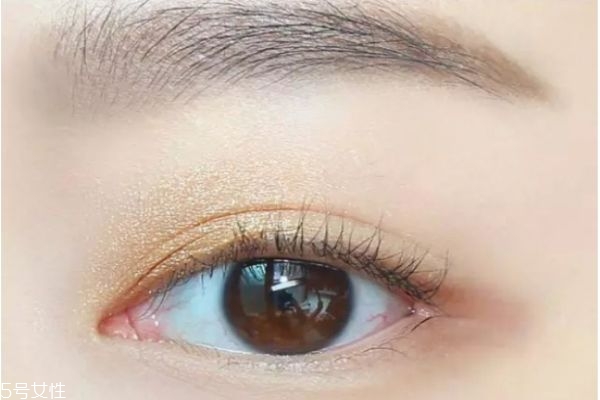 畫眼妝的步驟 大眼妝的畫法步驟圖 畫眼妝的步驟 大眼妝的畫法步驟圖