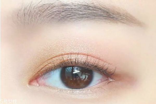 畫眼妝的步驟 大眼妝的畫法步驟圖 畫眼妝的步驟 大眼妝的畫法步驟圖