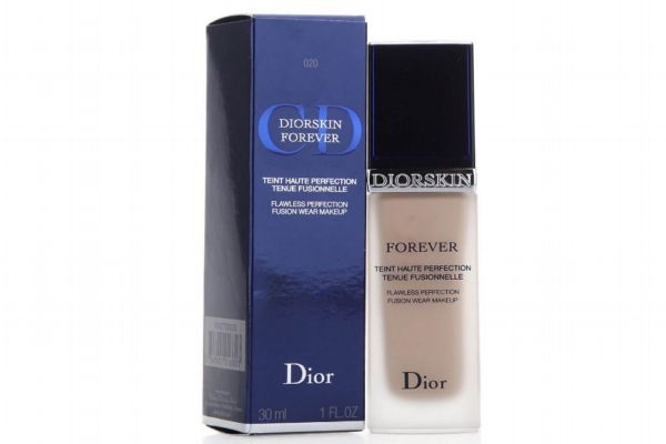 迪奧恒久凝脂粉底液怎么用 迪奧恒久凝脂粉底液色號(hào)