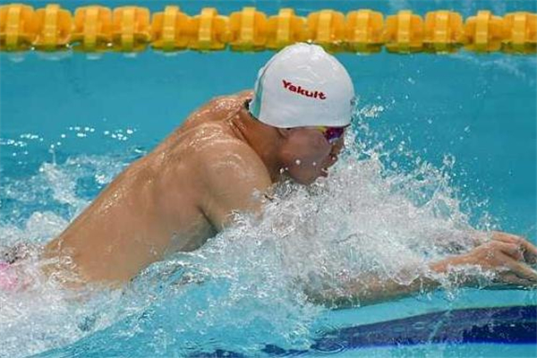 蛙泳可以瘦腿嗎 輕松擁有迷人美腿 蛙泳可以瘦腿嗎 輕松擁有迷人美腿