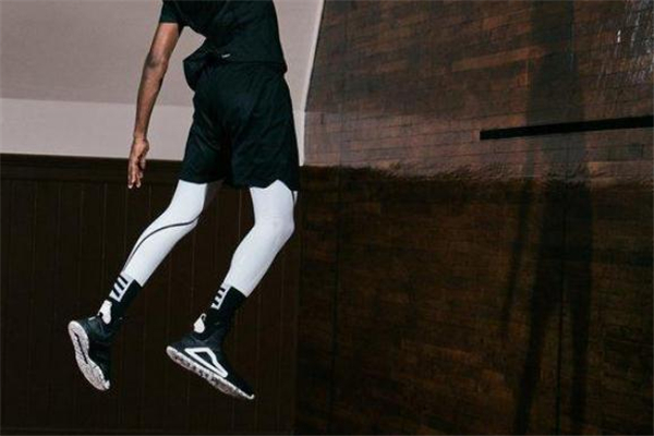 阿迪達斯n3xt l3v3l實戰(zhàn)測評 腳感不錯 阿迪達斯n3xt l3v3l實戰(zhàn)測評 腳感不錯