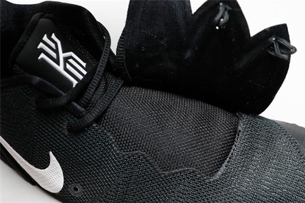 耐克kyrie 5歐文5拆解報(bào)告 揭露頂級(jí)配置 耐克kyrie 5歐文5拆解報(bào)告 揭露頂級(jí)配置