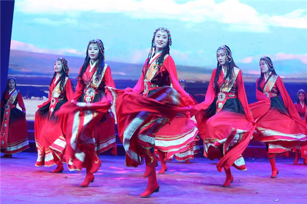 民族舞適合多大年齡學(xué) 四到十歲最好 民族舞適合多大年齡學(xué) 四到十歲最好