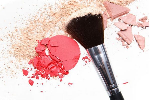 腮紅怎么上 腮紅的畫法 腮紅怎么上 腮紅的畫法