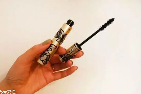 哪種睫毛膏比較好用 哪種睫毛膏刷涂效果最好 哪種睫毛膏比較好用 哪種睫毛膏刷涂效果最好