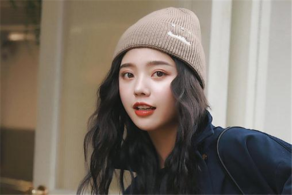 冬天戴什么帽子顯得臉小 打造v型小臉 冬天戴什么帽子顯得臉小 打造v型小臉