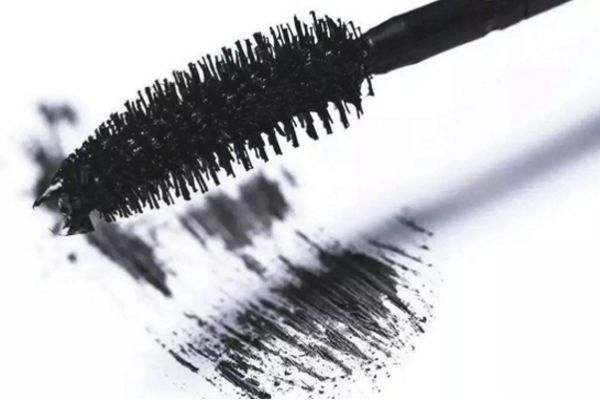 睫毛膏怎么刷好看且自然 五個(gè)刷睫毛膏技巧 睫毛膏怎么刷好看且自然 五個(gè)刷睫毛膏技巧