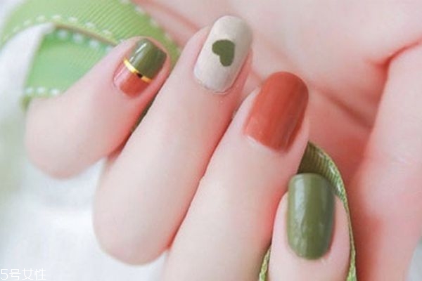 純色跳色美甲圖片 顯手白跳色美甲 純色跳色美甲圖片 顯手白跳色美甲